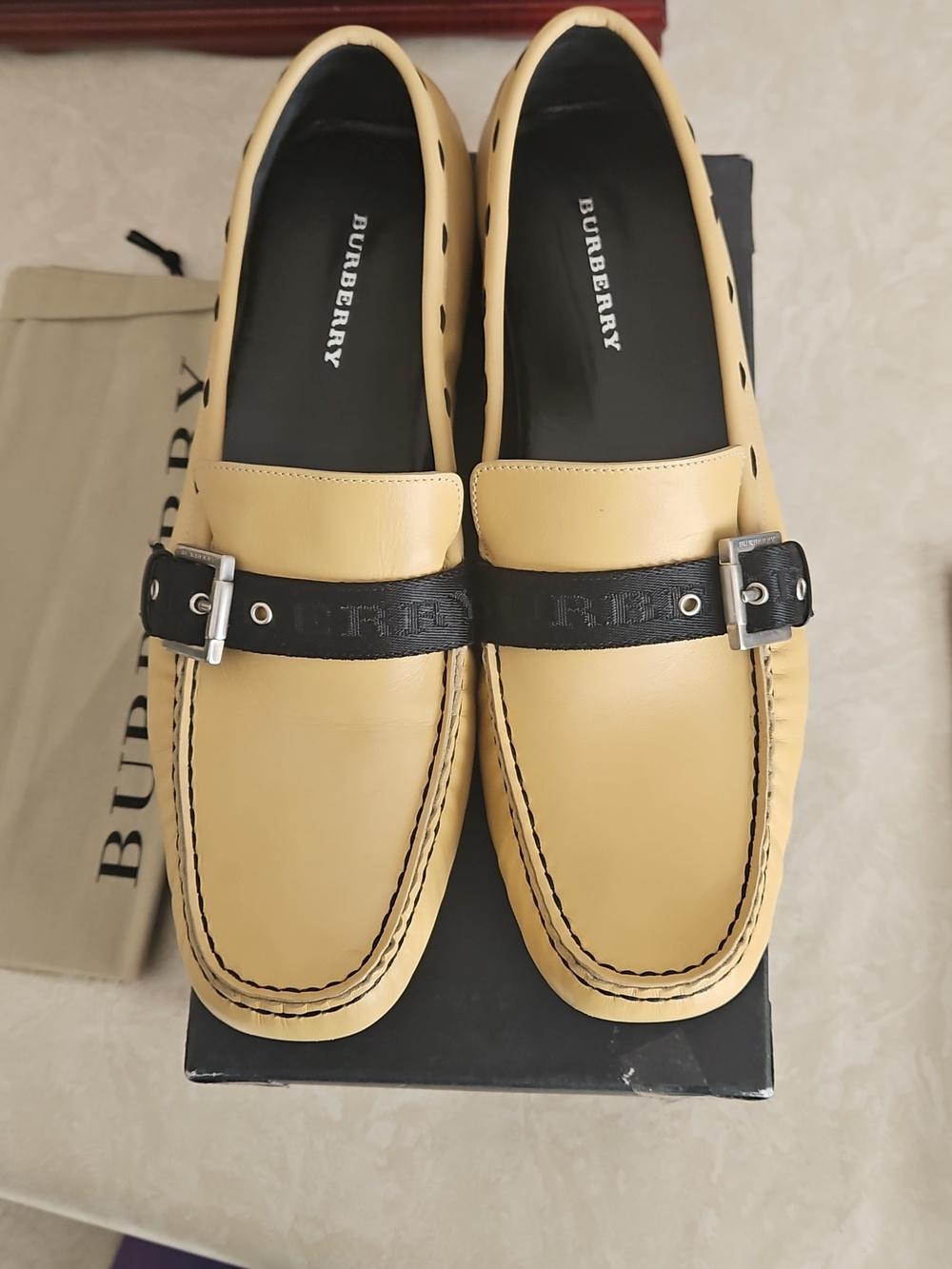 Burberry Loafers Shoes, Size 40/9.5. - Picture 4 of 16